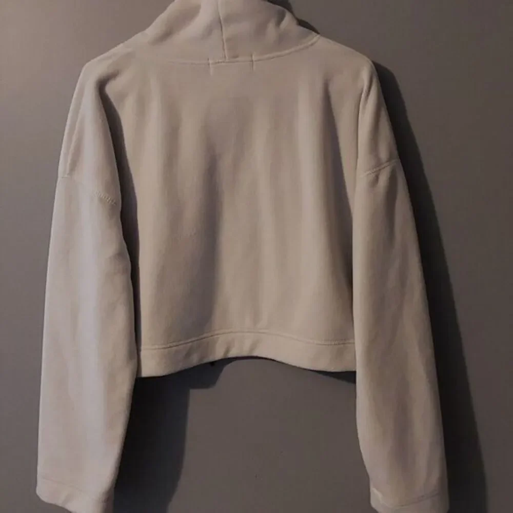 Mono B Women's‎ Size Large Cropped Loose Neck Cream & Black Stripped Pullover